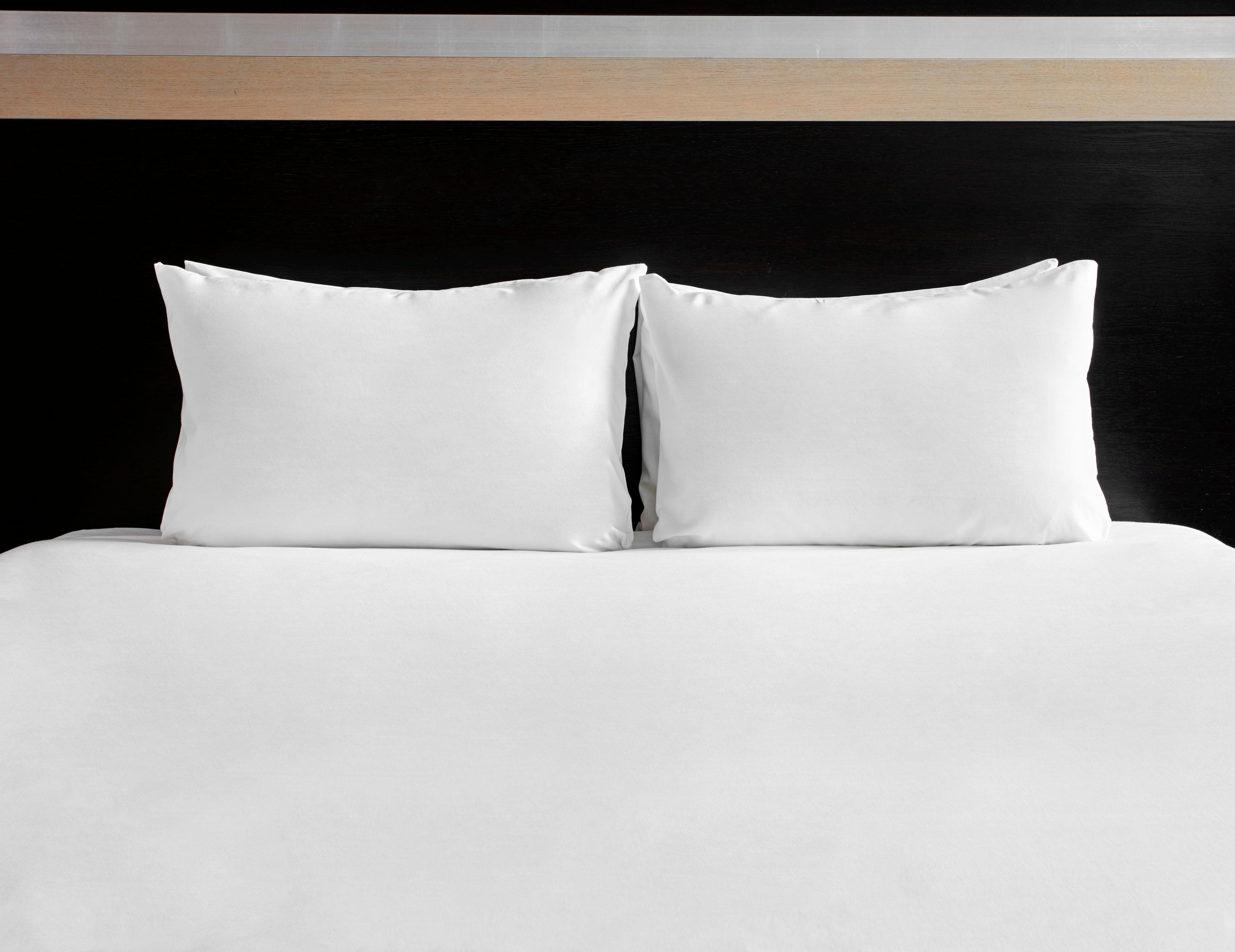 Holiday Inn Newport By Ihg Экстерьер фото