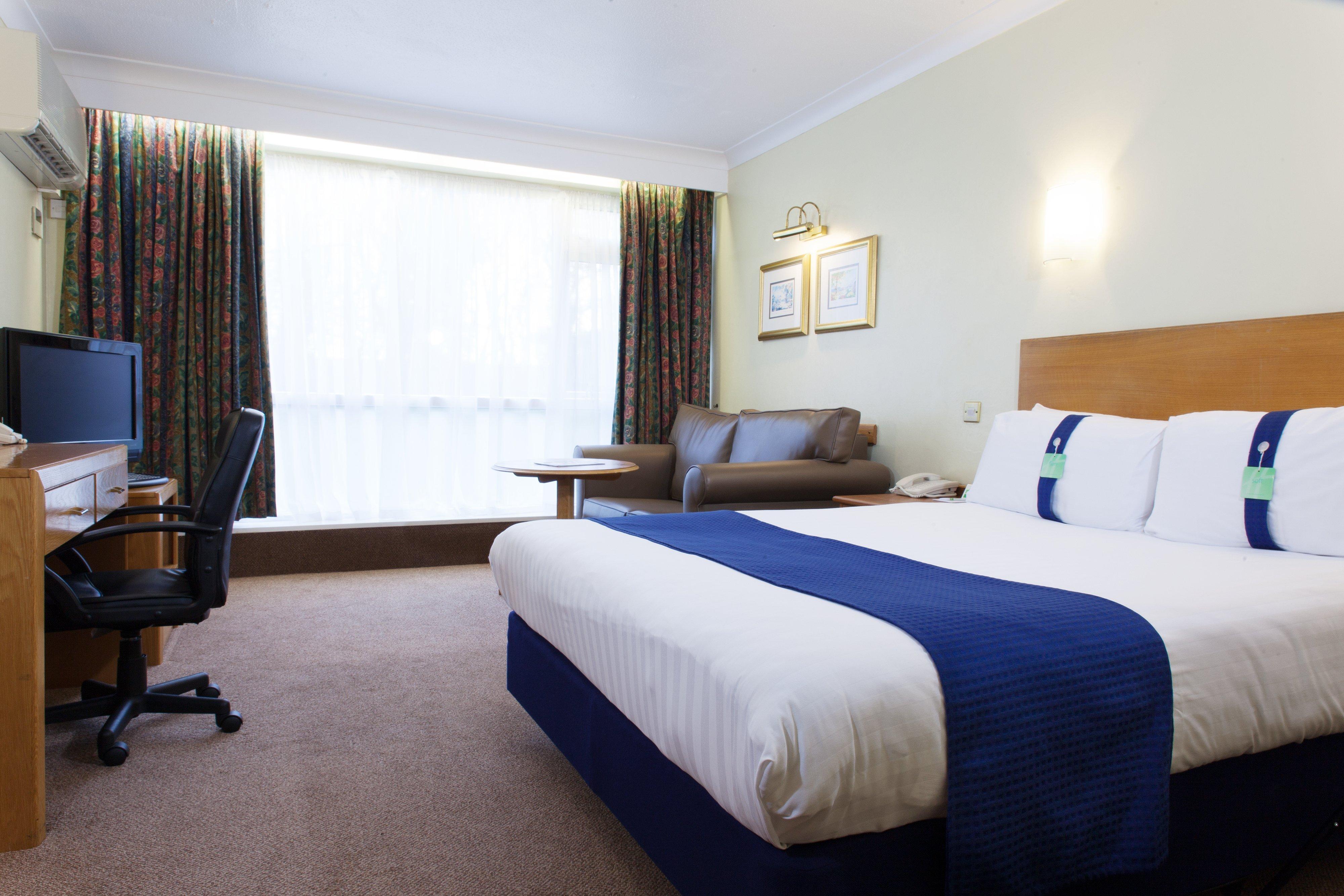 Holiday Inn Newport By Ihg Экстерьер фото