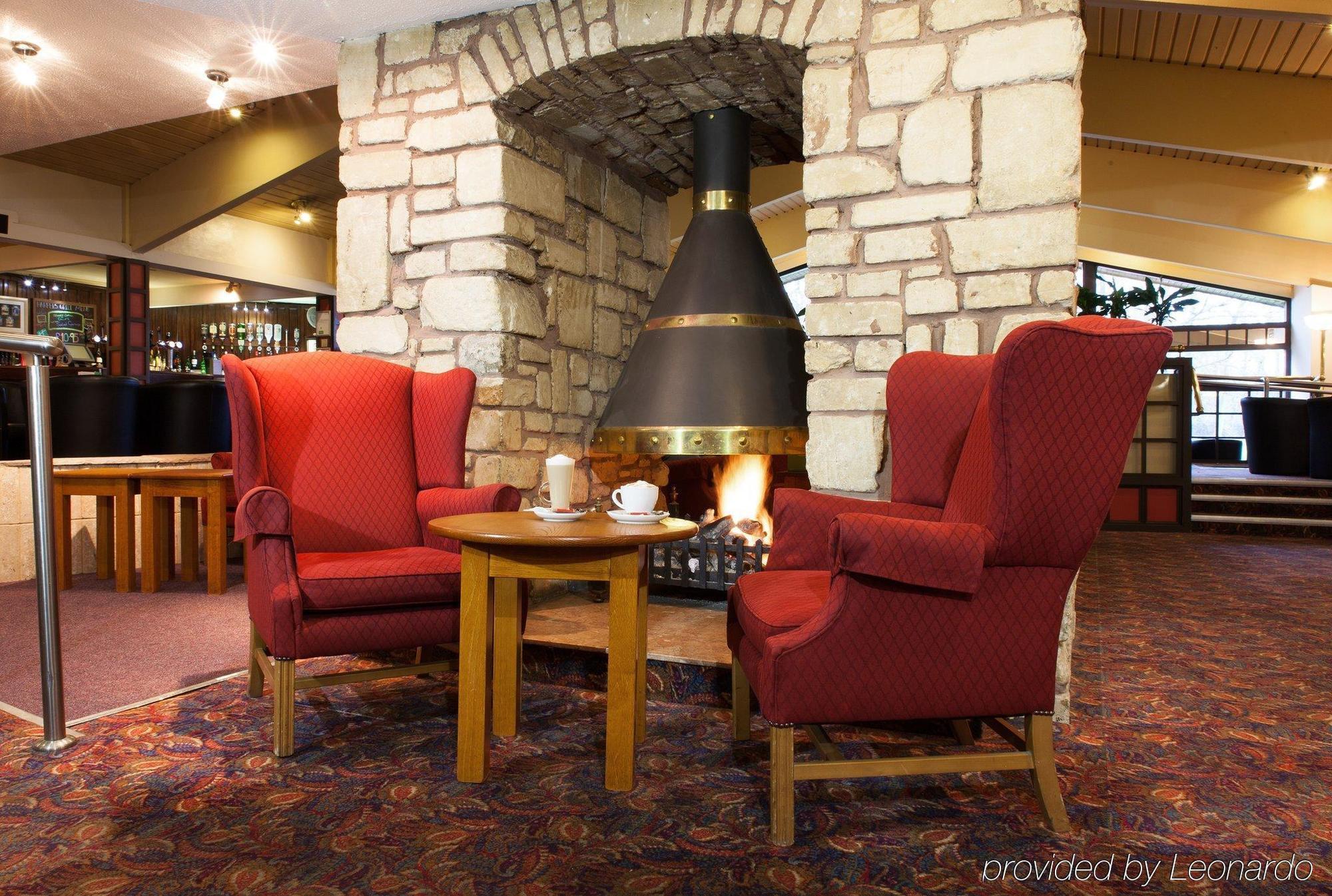 Holiday Inn Newport By Ihg Экстерьер фото